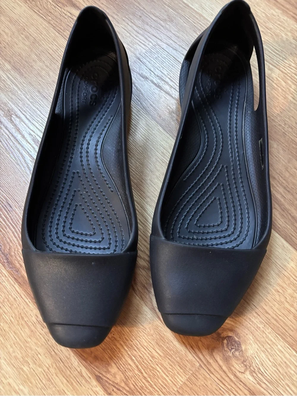 Crocs Iconic Comfort Siennna Flats Womens Size 8 Black
